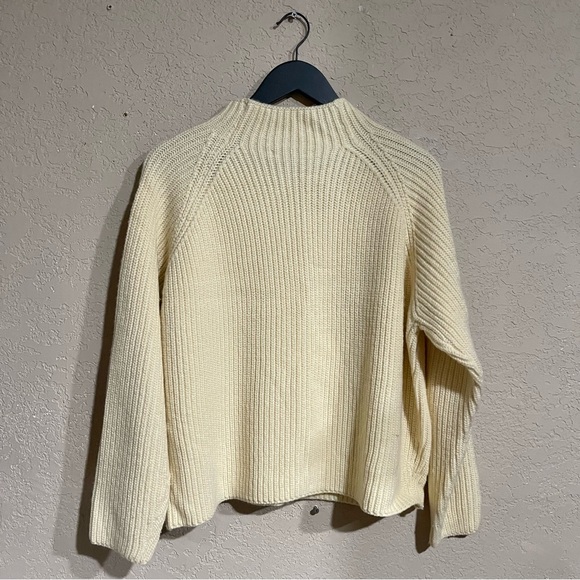 Zara | Baby Yellow Wool Mock Neck Knitted Sweater Size: Large - Picture 6 of 6